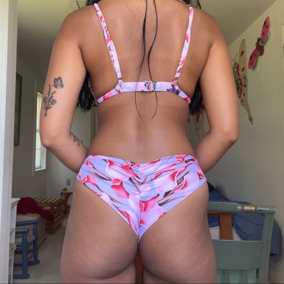 AMA BIKINIS WATERLILY SET - Picture 2 of 3